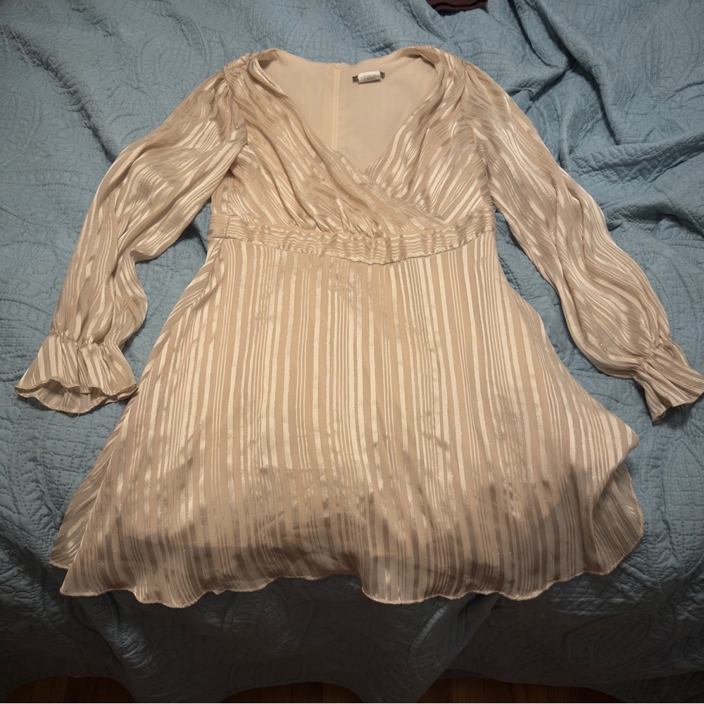 B. Darlin Champagne Gold Metallic Stripe V-Neck Mini Dress 808Y563 Womens 13/14